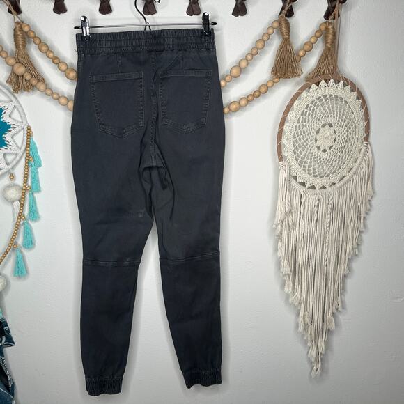 Spanx Stretch Twill Cargo Joggers - Picture 6 of 7